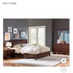 Wakefield King Bedroom Collection