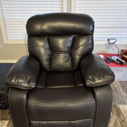 MOVE OUT SPECIAL (HARBOUR VILLAGE, PONCE INLET FL)