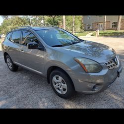 2014  Nissan Rouge Gray 