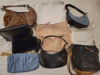 PURSES, LOTS OF PURSES