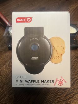 Mini Waffle Maker “Skull” Shape 