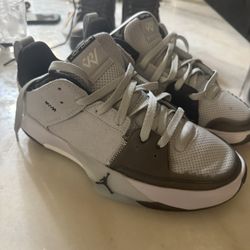 ALL 40$ EACH BOY SHOES