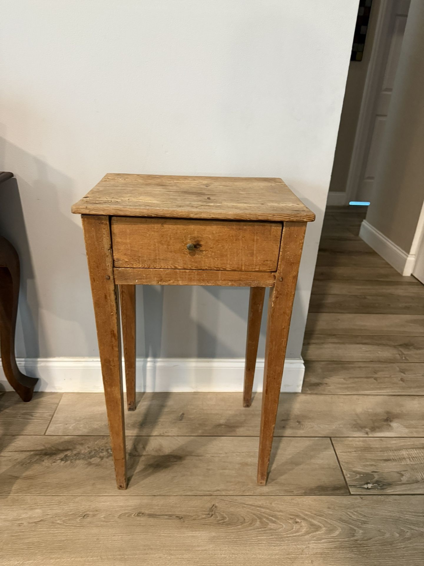 Old Farmhouse Side Table Rustic Dovetail Tapered Legs