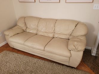 Free free free - nice leather couch set