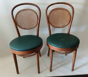 VTG WOOD CHAIRS BENTWOOD CANE CAFE KITCHEN SHELBY WILLIAMS PAIR THONET STYLE