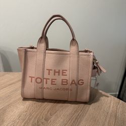 Marc Jacobs The Tote Bag