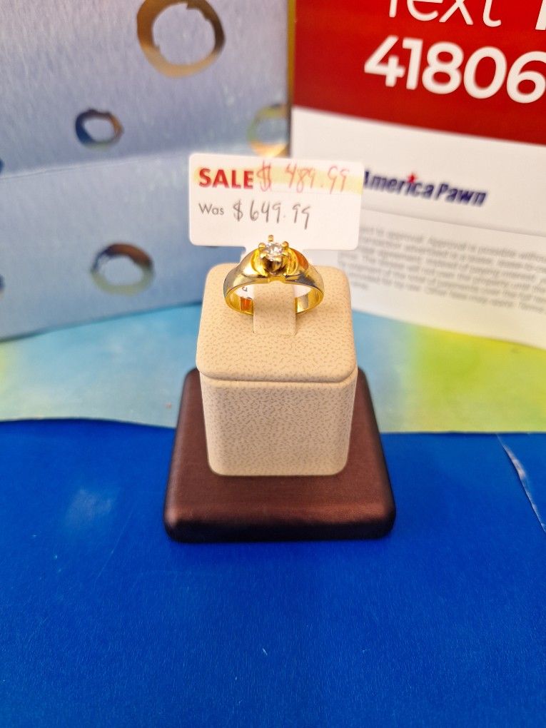 💕18k Gold Diamond Ring On Sale $489💕