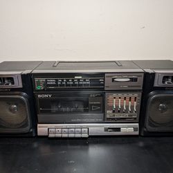 VTG Sony CFS-1000 Black AM/FM Stereo Cassette Shortwaves Player Boombox Tested