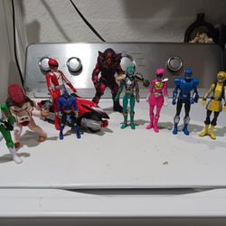  Power Rangers  articulated action figures.  Good condition. Good conl