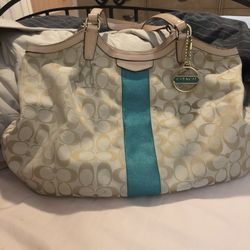 Beautiful Like New Coach Bag