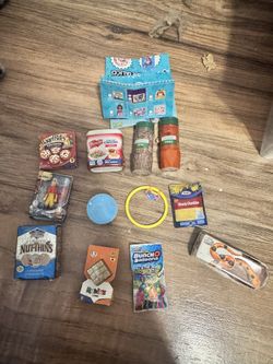 Mini brands lot of 12