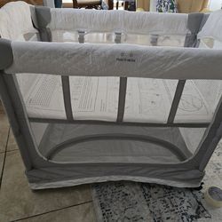 Arm's reach Pack 'n Play