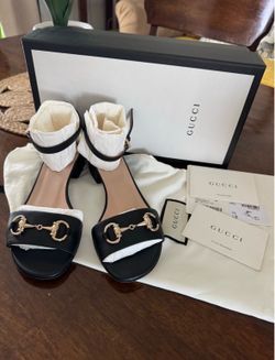 Gucci leather sandals