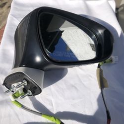 Lexus CT200h Right Side Mirror 
