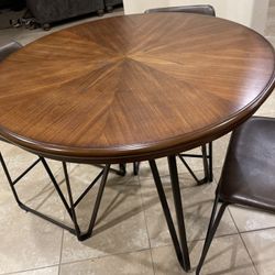 Beautiful Dining Table For Sale