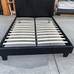 Queen Bed As Is With Mattress Bamboo Pillow Top 450