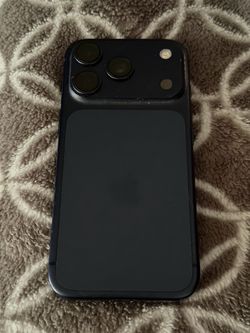 iphone 17 , At&T carrier locked
