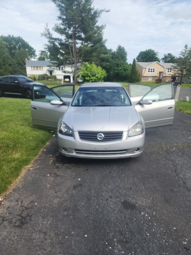 Nissan Altima V6