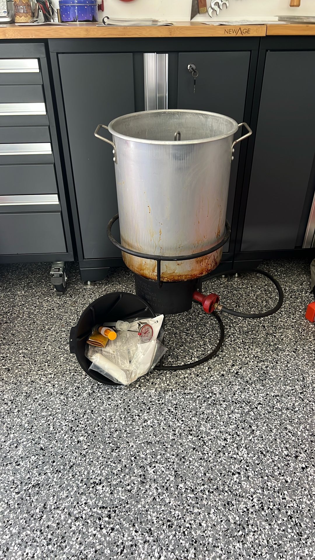 Propane Turkey Fryer And Accessories