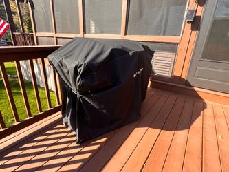 Blackstone grill with cover and accessories