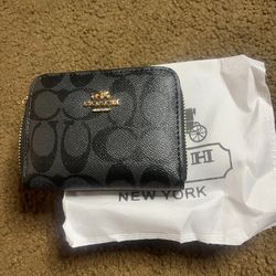 BLACK designer wallet