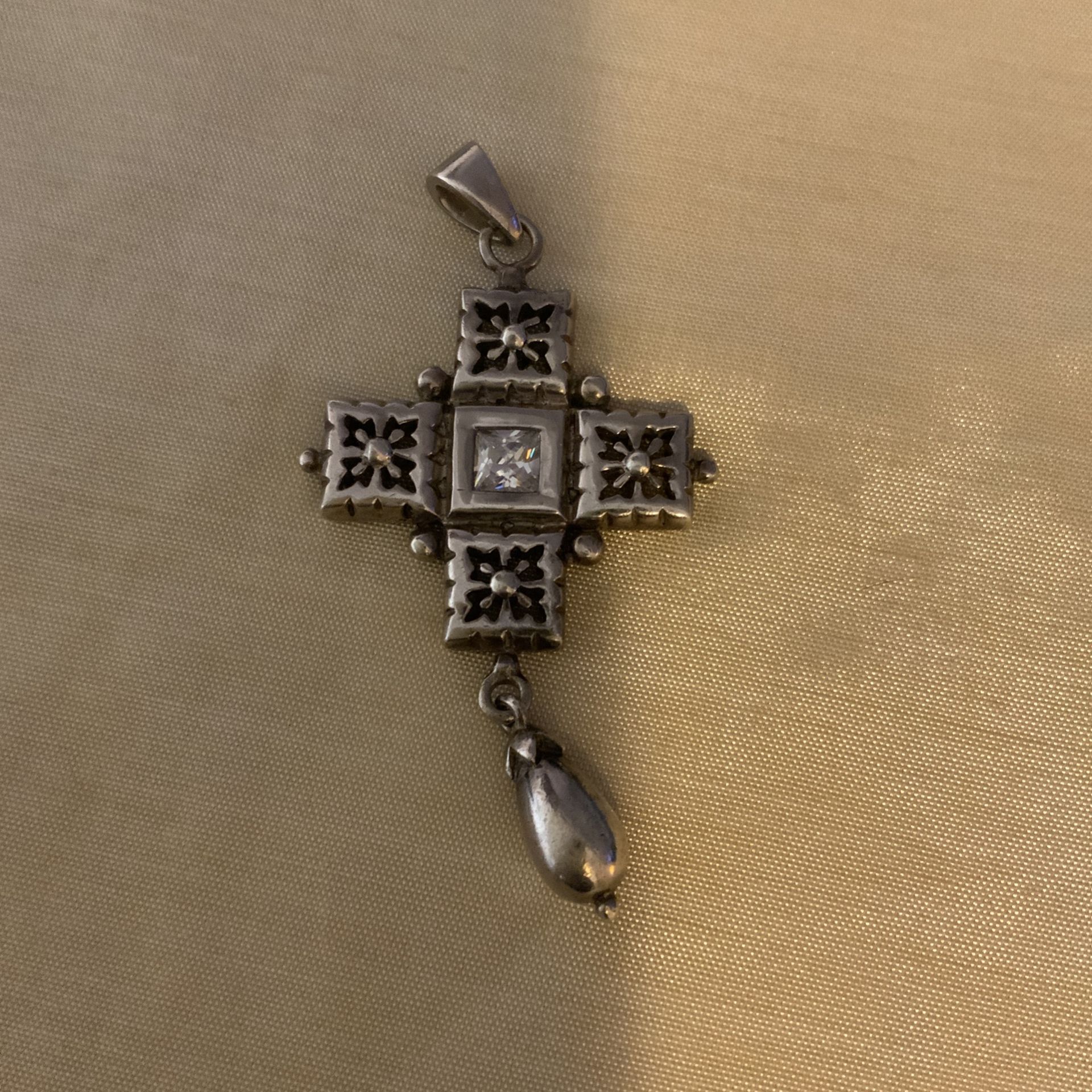 925 SILVER CROSS PENDANT