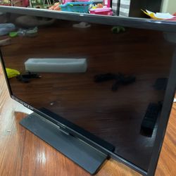 Westinghouse 32in TV