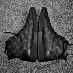 Louis Vuitton Monogram Black Hight Top Sneakers
