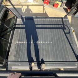 Super Duty Retrax Locking Tonneau Cover 