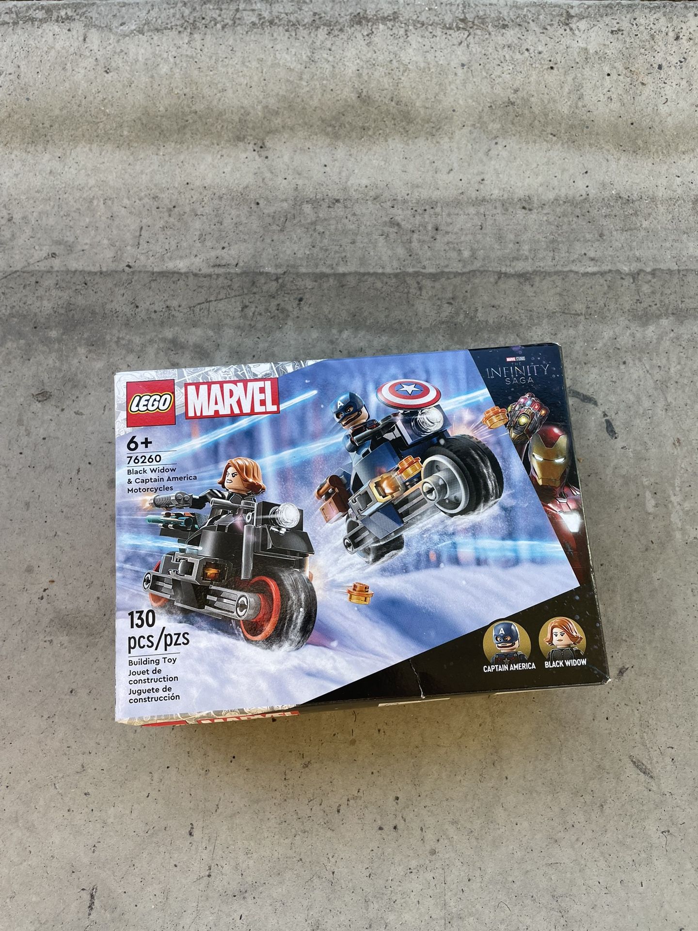 Lego  Black Widow & Captain America Motorcycles 76260