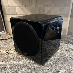 Episode ES-SUB-EV08-110 Powers Subwoofer