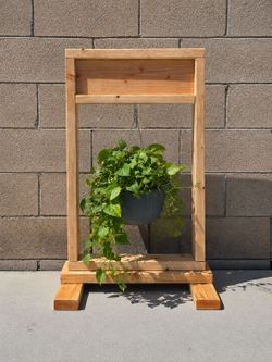 Handmade Wooden Hanging Plant Stand. / Base de Madera Artesanal para Planta Colgante