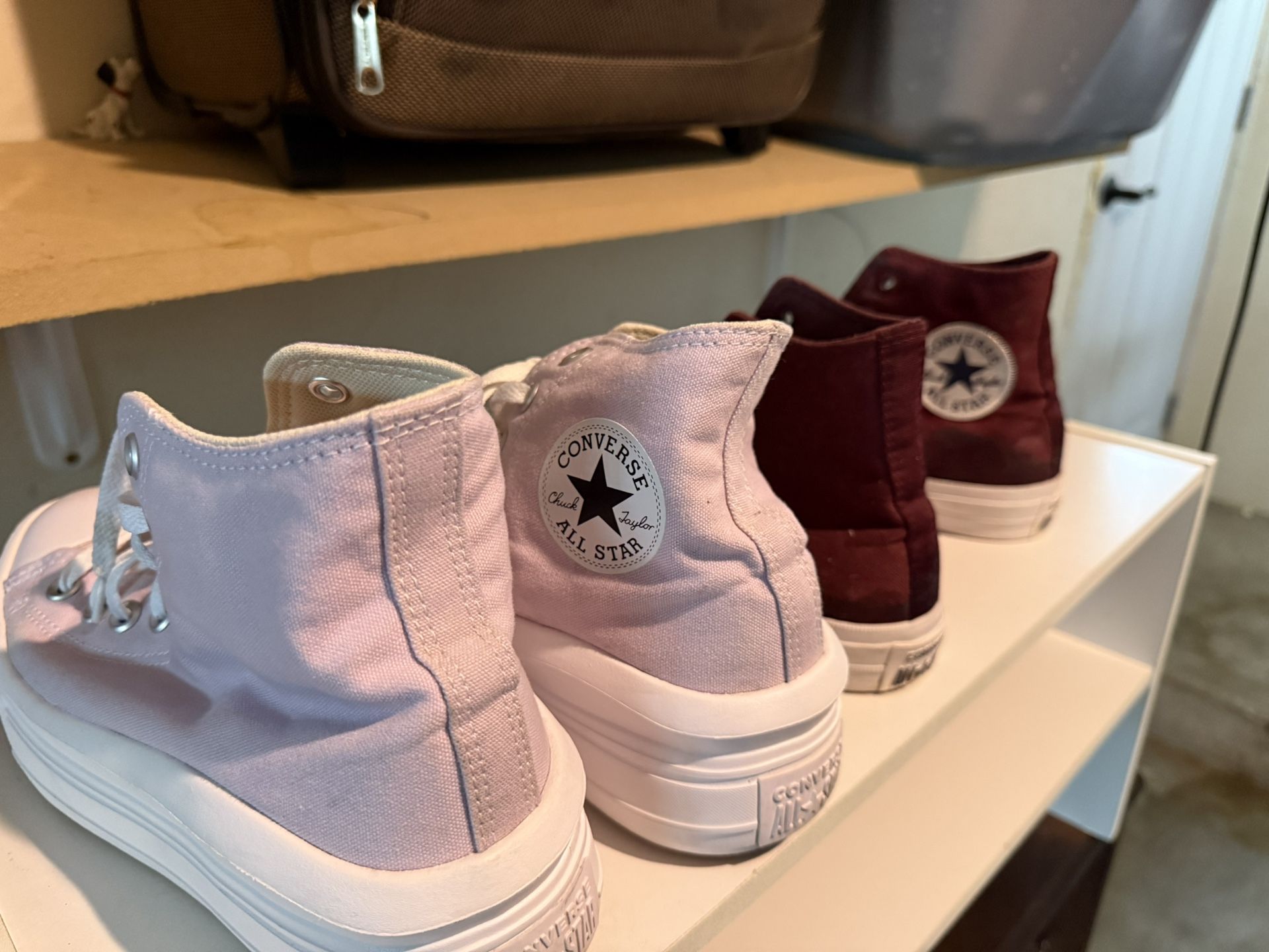 2 Pairs Converse