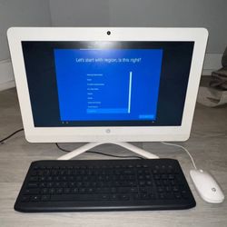 HP 20 Inch All In One Desktop PC Like New Condition Works Perfect 