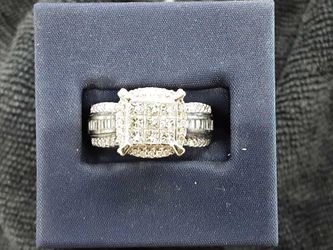 Lady's Ring - Cluster - White Gold 10k (.417) 6.3 grams Size 9