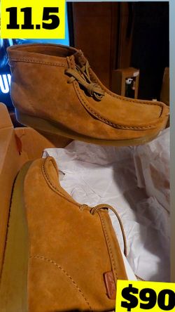 Clark's original suede wallaby's