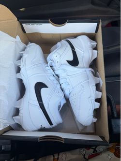 JORDAN 1 LOW YOUTH CLEAT BRAND NEW IN BOX NEVER WORN