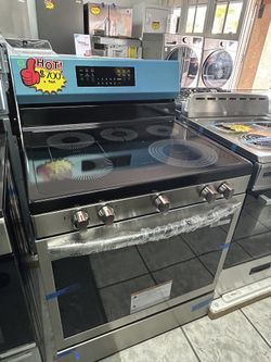 FRIGIDAIRE GALLERY ELECTRIC STOVE!!!! Air Fryer!!!! STAINLESS STEEL BRAND NEW!!! With Factory Warranty!!!!!