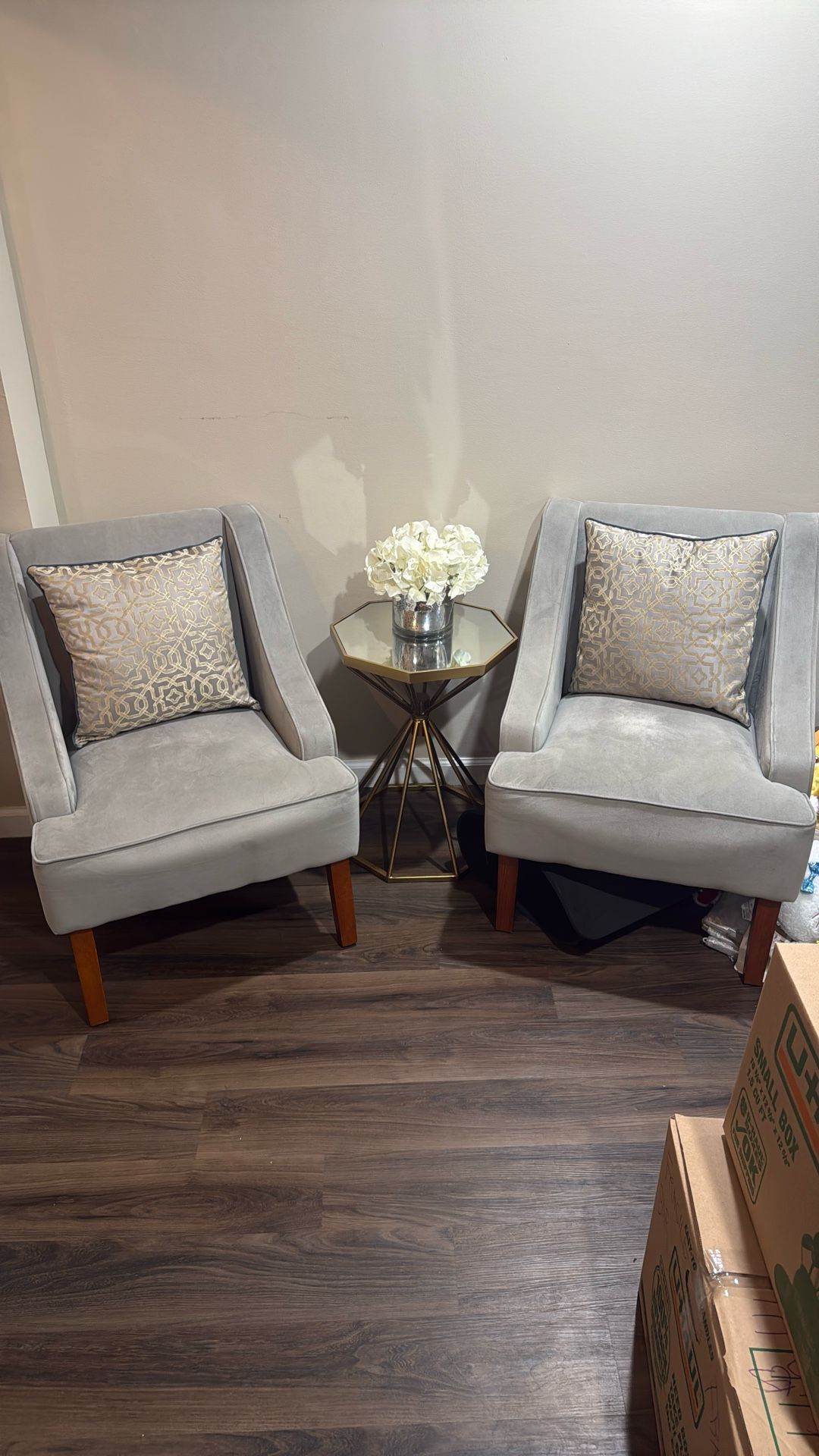 Decorative Chairs