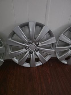 4 15" Hubcaps