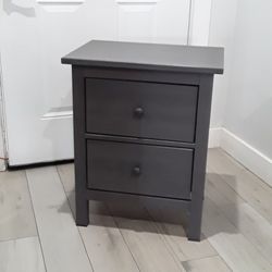 Gray  21 W X 15 D X 26 H Inches 