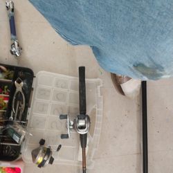 Shakespeare Fishing Rod With Platinum Plus Reel