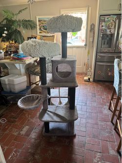 FREE delux cat tower
