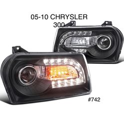 2005 TO 2010 CHRYSLER 300 DRL PROJECTOR HEADLIGHTS (FOR THE PAIR) 