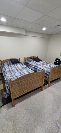 Twin Beds, Bunk Bed