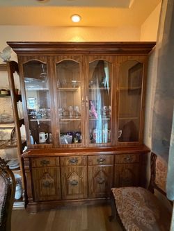 VTG Wood China Cabinet with Glass Doors