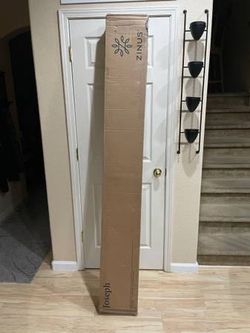 New Zinus King Size Metal Mattress Foundation 10” Platform Bed Frame