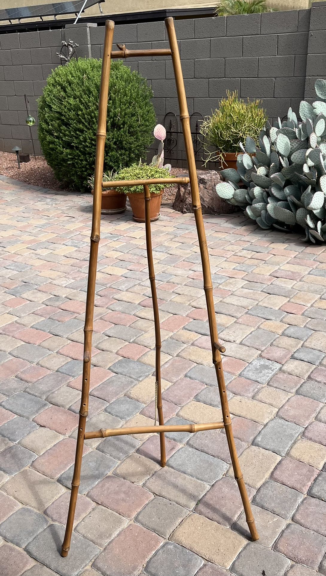 Lightweight Vintage Bamboo Easel - Display Artwork - Display Baby shower Or Wedding Sign