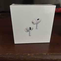 - *BEST OFFER*Apple AirPods Pro 2nd Generation with MagSafe Wireless Charging Case