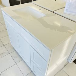 42” Vanity With Quartz Countertop And Sink - Limited Stock!